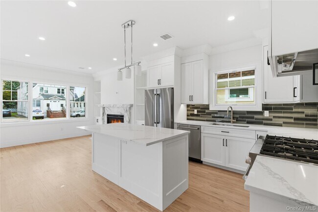 Building Photo - 6 Cammerer Ave