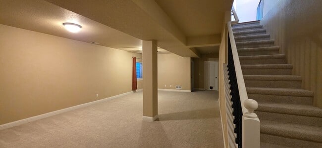 Building Photo - 6908 Laramie St