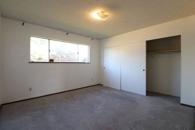 Building Photo - Great Home in Northeast Santa Maria