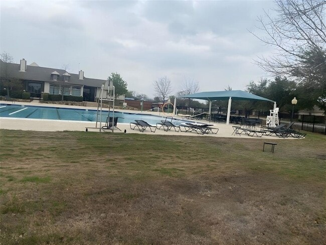 Building Photo - 14408 Castleford Dr