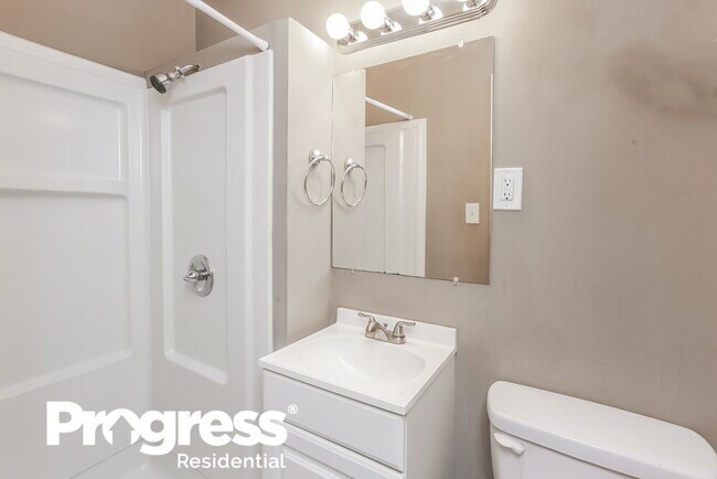 Building Photo - 3128 Latona Dr SW