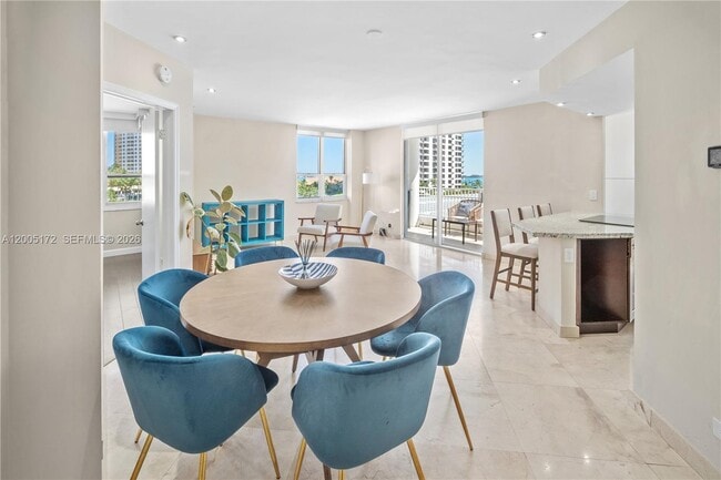 Building Photo - 701 Brickell Key Blvd