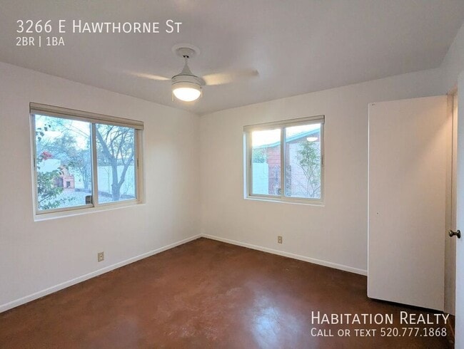 Building Photo - 3266 E Hawthorne St