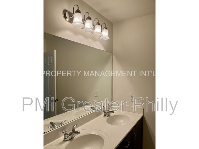 Building Photo - 2716 Keebler Ct
