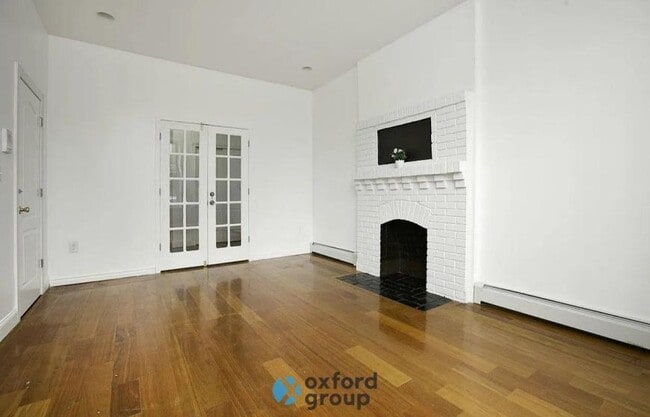 Building Photo - 3 bedroom in Brooklyn NY 11207