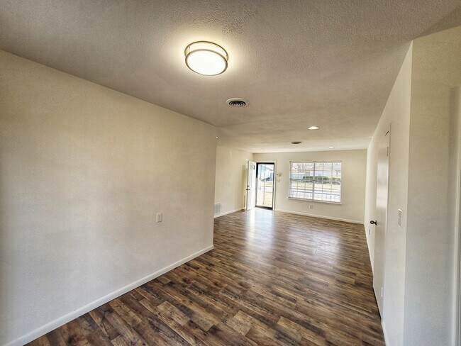 Building Photo - 12133 E 21st Ct