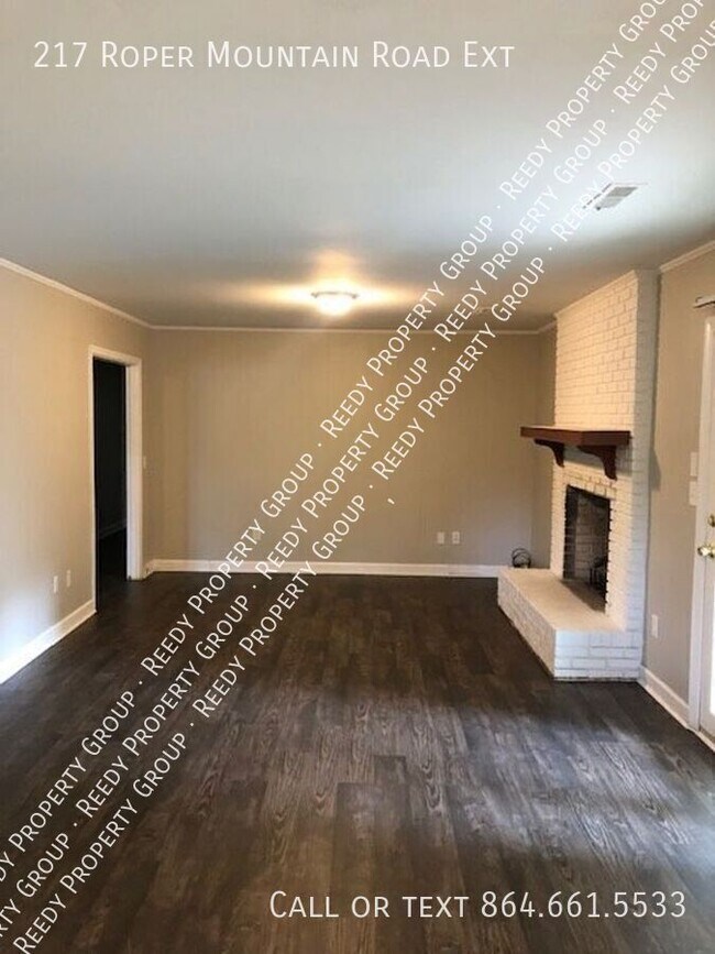 Building Photo - 217 Roper Mountain Rd Ext