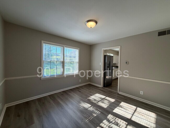 Building Photo - 2658 Galaxie St
