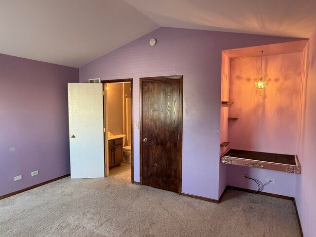 Building Photo - 510 Timber Dr