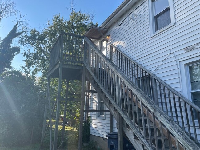 Building Photo - 58 Division St