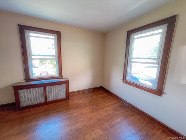 Building Photo - 109 L St