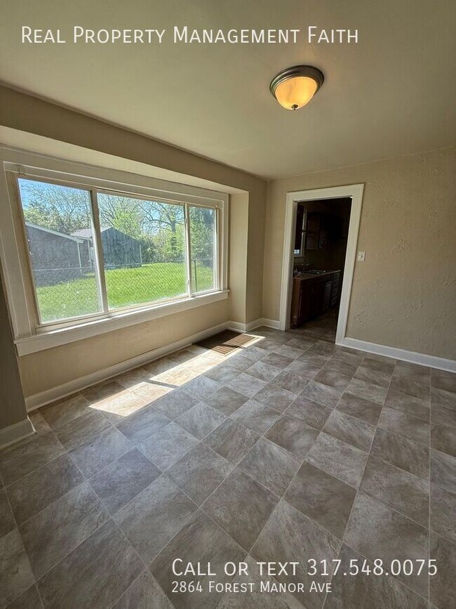 Building Photo - 2864 Forest Manor Ave
