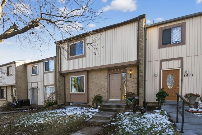 Building Photo - 4 Bed 3.5 Bath in Gaithersburg