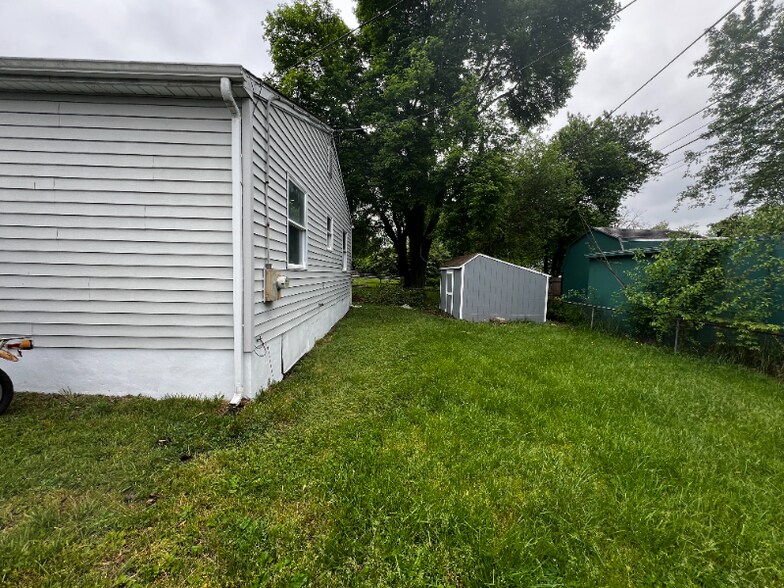 Building Photo - 220 Locust Ln