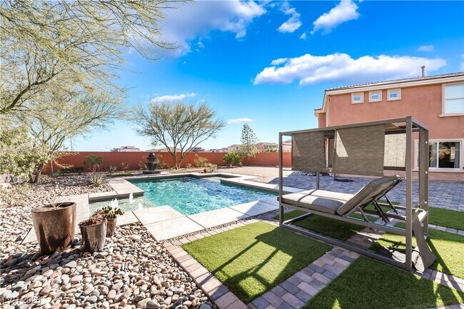 Building Photo - 9906 Stiges St