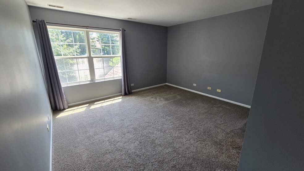 Secondary bedroom - 2807 Stonewater Dr