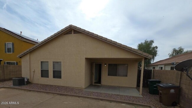 Building Photo - 16536 W Moreland St