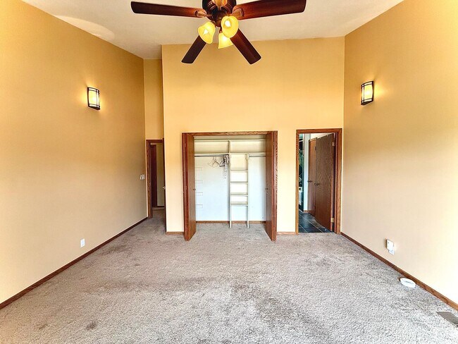 Building Photo - Jeremy Ranch Retreat – Available Now