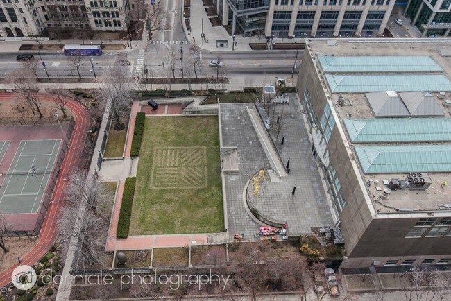 Building Photo - 222 E Pearson St