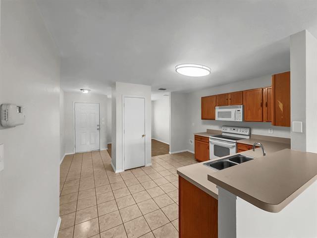 Building Photo - 1609 Chestnut St