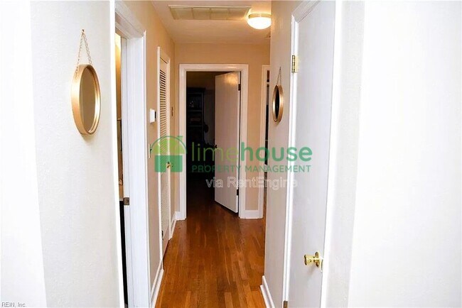 Building Photo - 1439 Simpson Ct