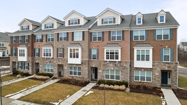 Building Photo - 2809 Rathmore Ln.