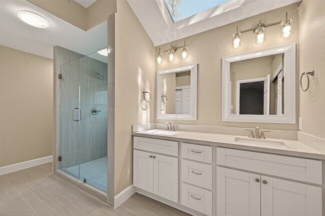 Building Photo - 3834 Carya Cir