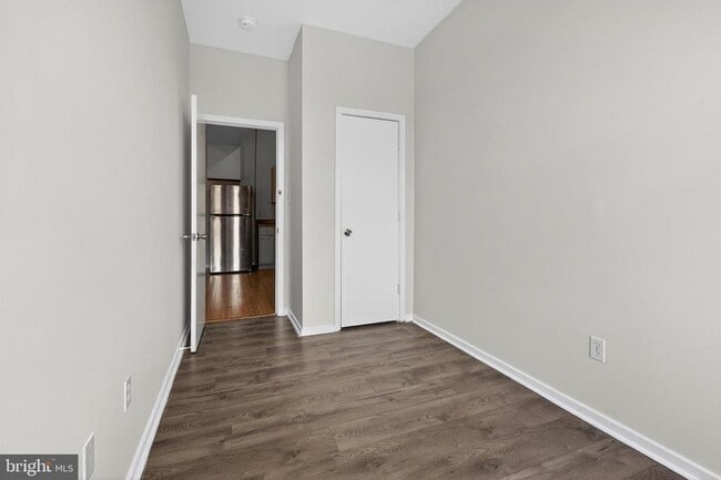 Building Photo - 1918 W Diamond St