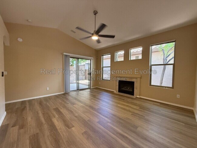 Building Photo - 8802 E University Dr