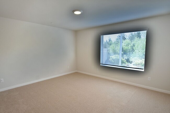 Building Photo - 3bd/2.5ba Lynnwood Townhome