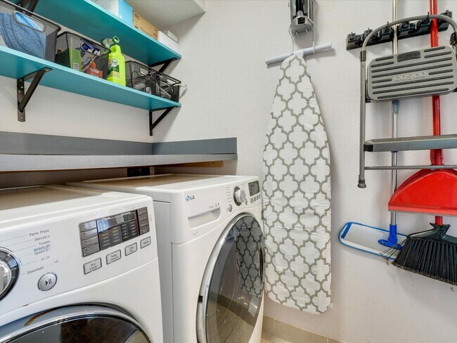 Building Photo - 4219 Bendwood Ln