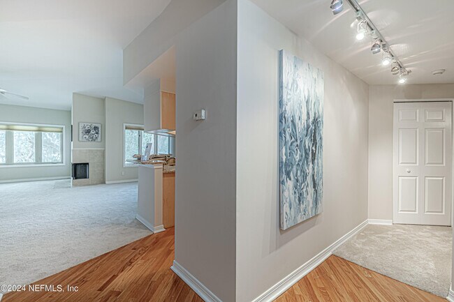 Building Photo - 2099 Winterbourne W