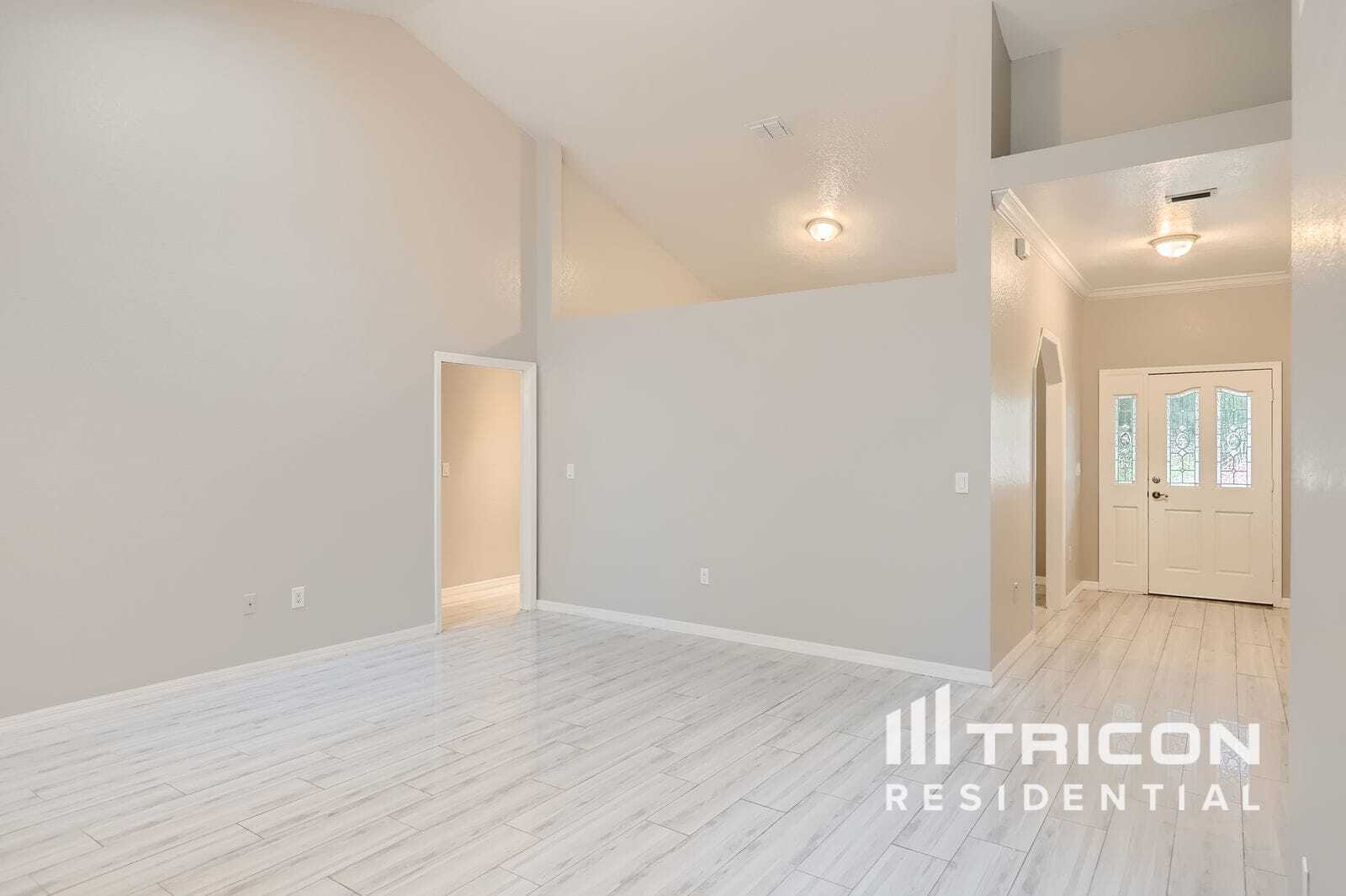 Building Photo - 5665 Olde Kings Ct