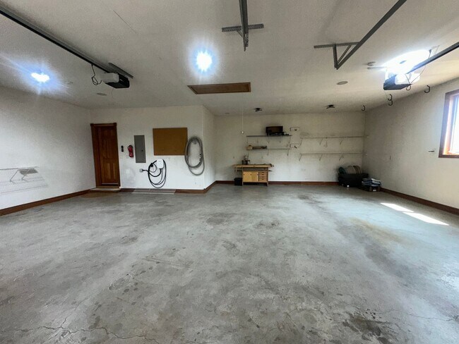 Building Photo - 11707 Kestrel Rd