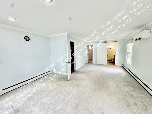 Building Photo - 2115 Lake Rd