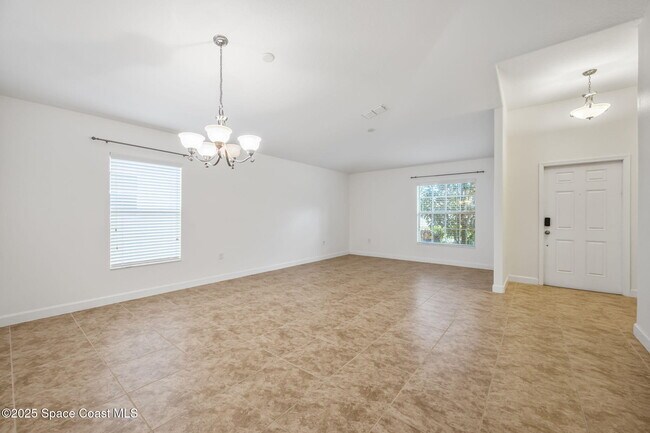 Building Photo - 3664 Gurrero Dr