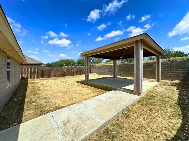 Building Photo - 5516 Lost Hills Trail