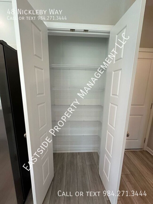 Building Photo - 48 Nickleby Wy