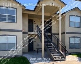 Building Photo - 2132 E Whispering Willow Ln