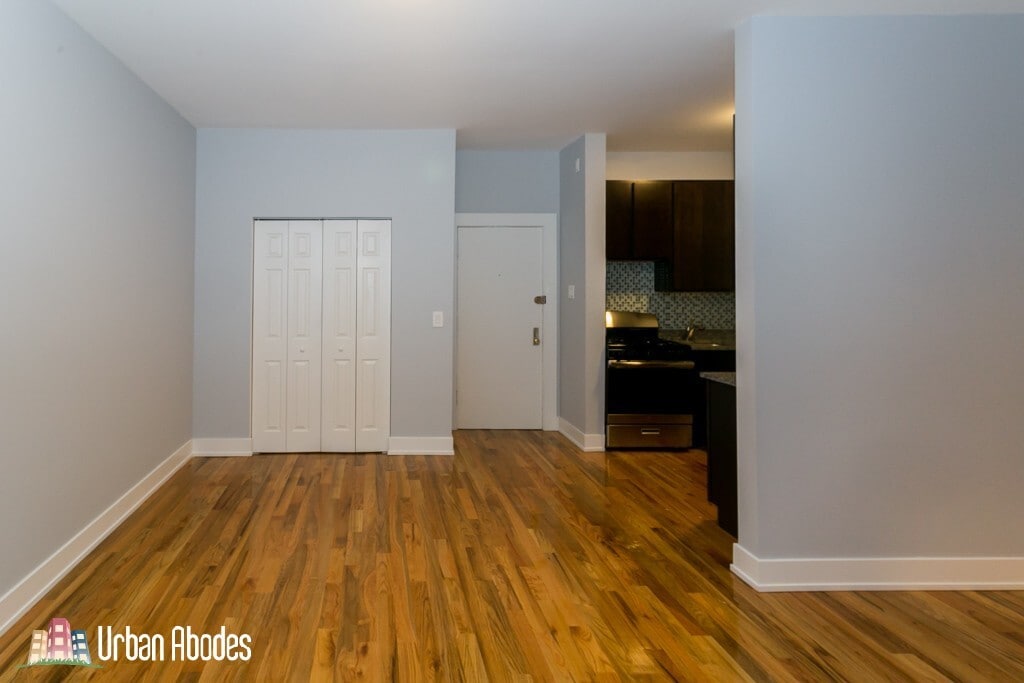 Building Photo - 4847 N Damen Ave