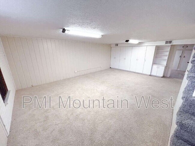 Building Photo - 720 N 1200 E St