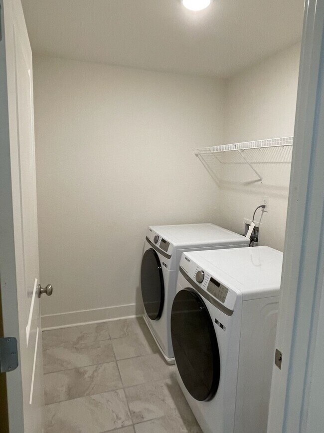 Building Photo - New Construction Townhouse in Townes of Auburn Subdivision