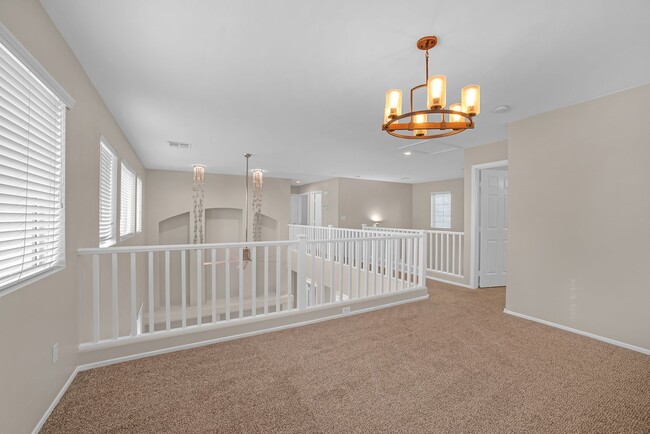 Building Photo - MOVE IN SPECIAL!!! STUNNING 2-STORY HOME W...