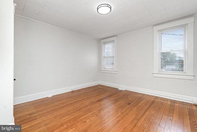 Building Photo - 3822 6th St