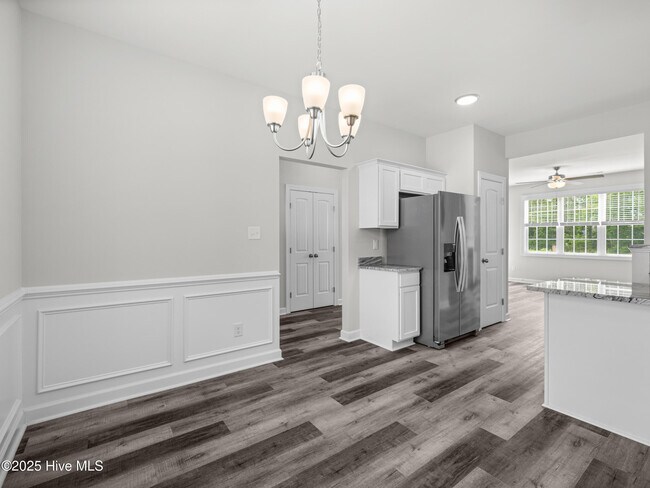 Building Photo - 908 Freewoods Ct