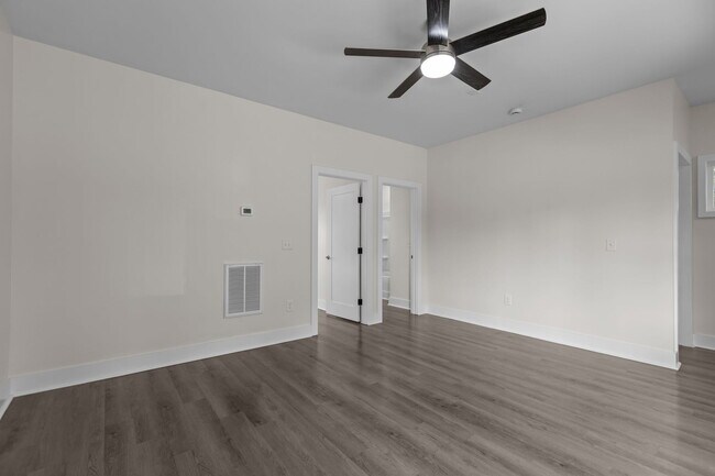 Building Photo - 516 New Bern Ave