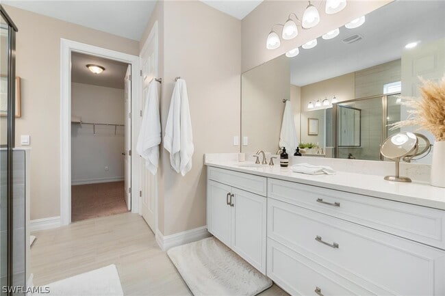 Building Photo - 16765 Siesta Drum Wy