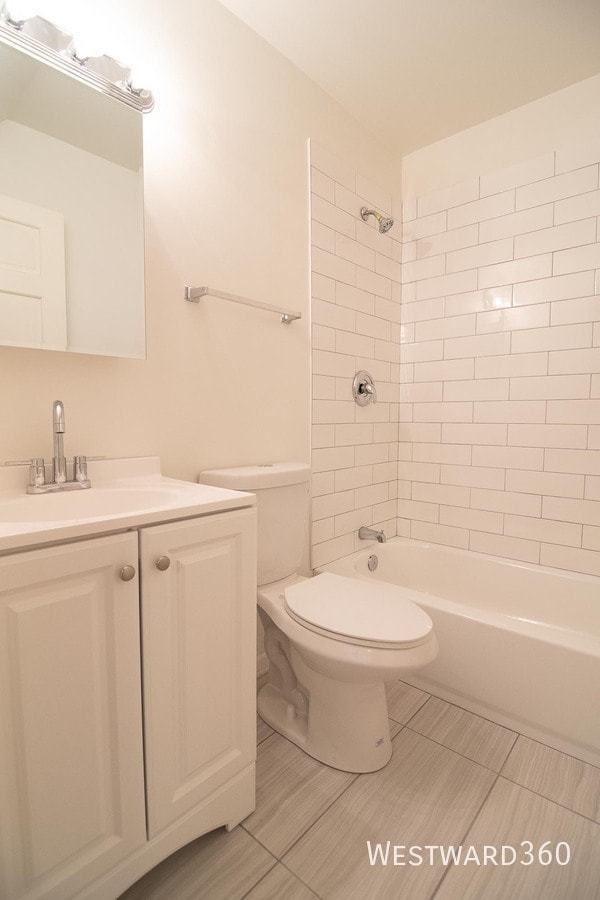 Building Photo - 954 N Honore St