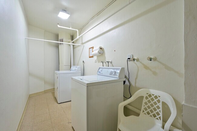 Building Photo - 3101 S Ocean Blvd