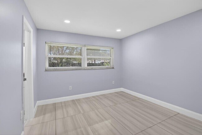 Building Photo - 4404 Treasure Cove Dr